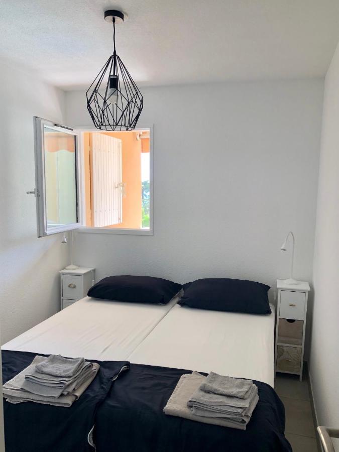 Apartment Newly Renovated Aircond-Wifi-Pool-Sea View-150M To Beaches- サン・エギュルフ エクステリア 写真