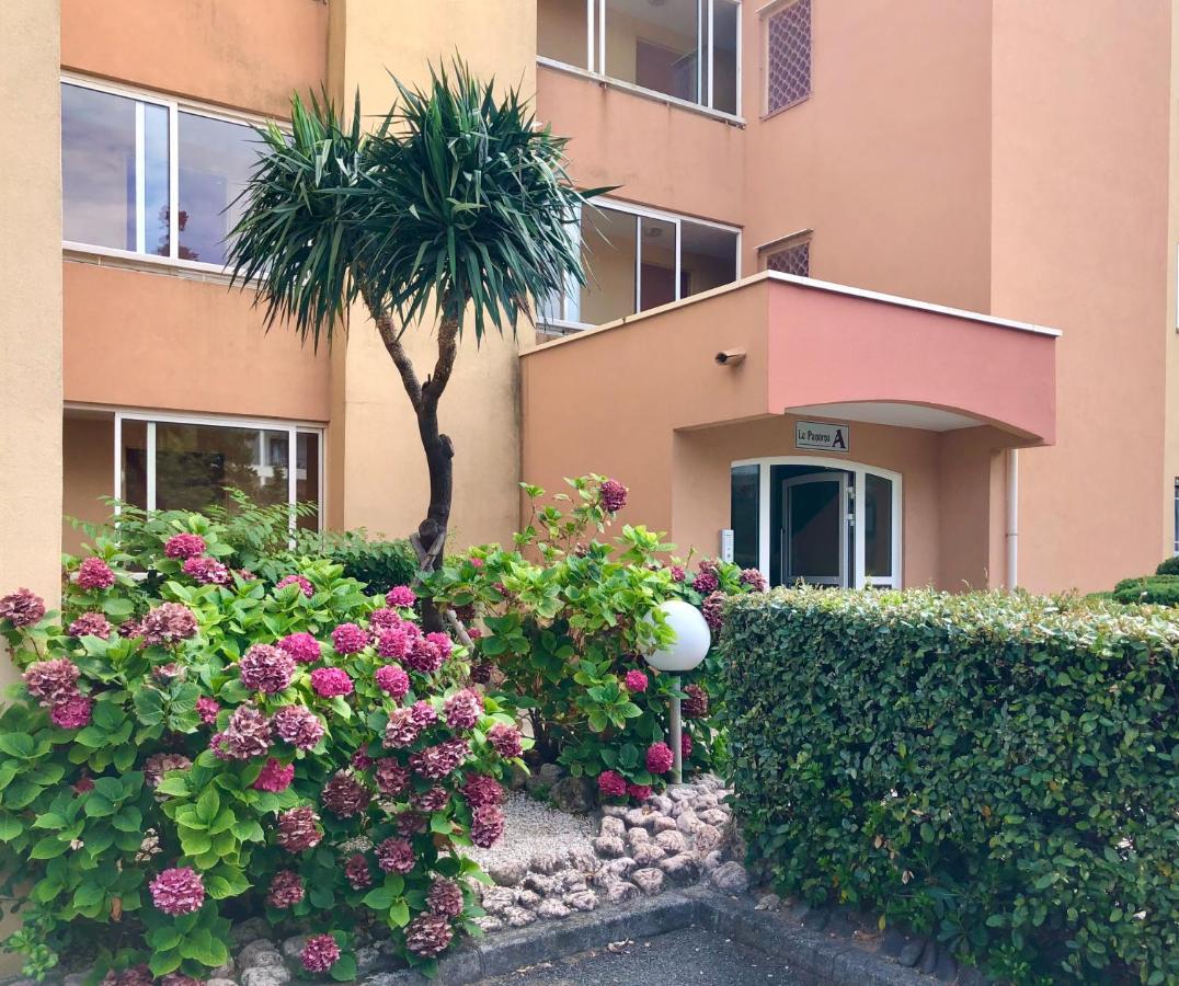 Apartment Newly Renovated Aircond-Wifi-Pool-Sea View-150M To Beaches- サン・エギュルフ エクステリア 写真